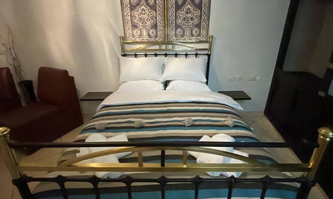 El Ayoun Condo | Time machine: Andalusian Spanish house in the heart of Tetouan with fiber optic