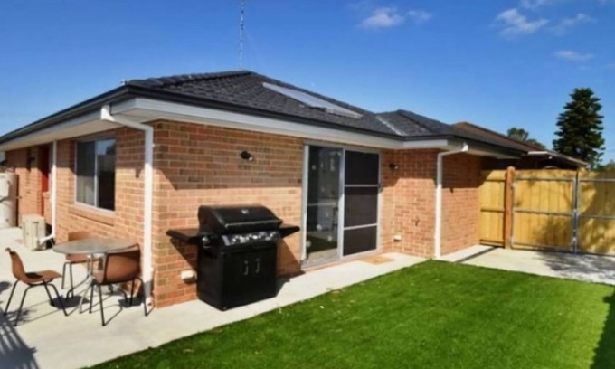 Portarlington House | Time to Relax - Stunning getaway in a prime location.