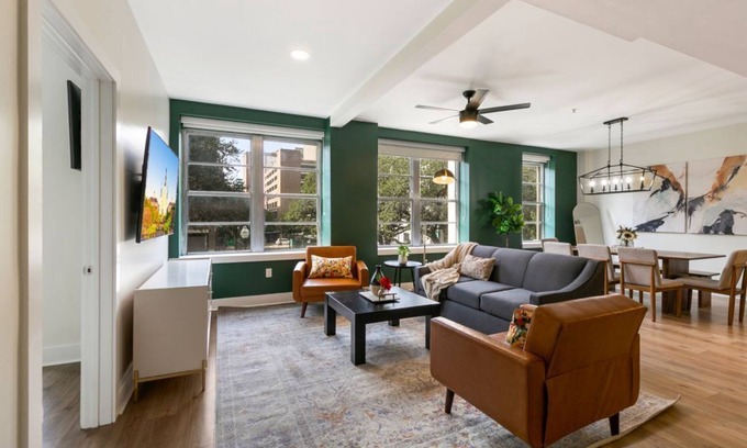 Central Business District Hotel | Timeless Elegance: 4BR Luxury Condo in New Orleans