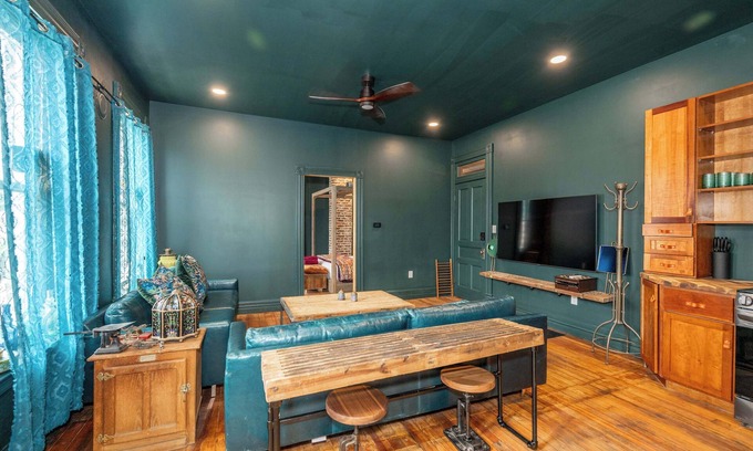 Blanchester Apartment | Timeless on Main 2 – For 2
