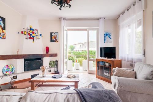Villaggi Apartment | Timo's Art House