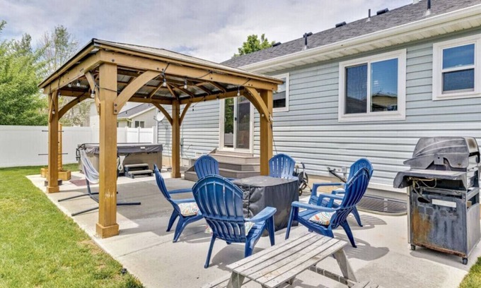 Orem House | Timp Retreat | EV | Free Massage* | Backyard