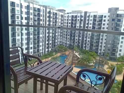 Kuantan Apartment | Timurbay Lavender Homestay