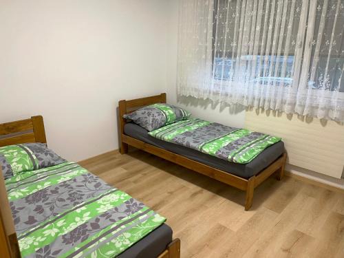 Hafendorf Apartment | Tina`s Ferienwohnung