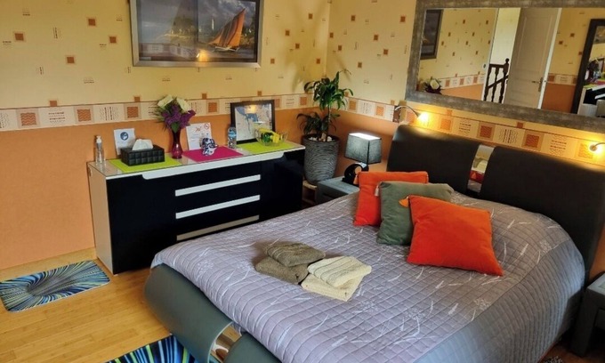 Douarnenez Bed & Breakfast | TiNat room🌹🦋
