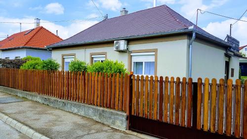 Balatonfured Apartment | Tini Apartman