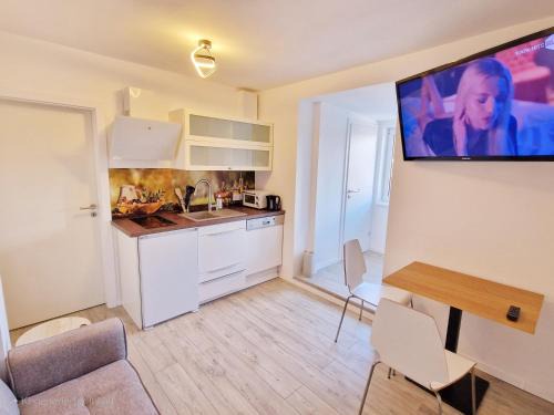 Sankt Polten Apartment | Tiny Apartments 07 am Viehofner See