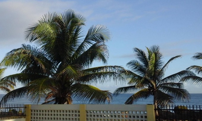 Arecibo Pueblo Villa | Tiny Gem - Oceanfront