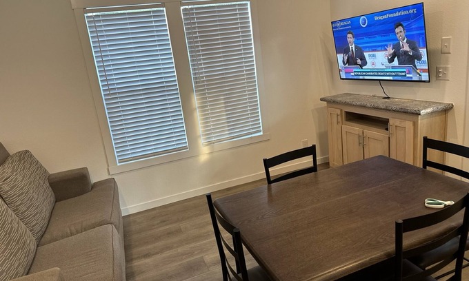New Caney Cottage | Tiny Home Big Amenities: pool/hot tub, laundry, camp store, near Houston