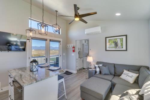 Kalispell House | Tiny Home with Mtn View Near Flathead Lake and Skiing