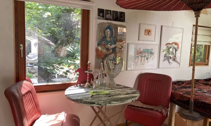 Bad Waldsee House | Tiny house in an original construction trailer
