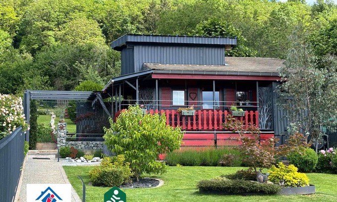 Echenoz-la-Meline Ski Chalet | Tiny House LE Chalet