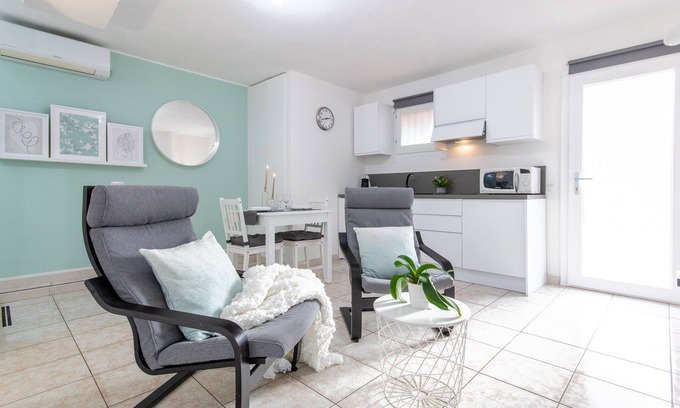 Province of Cagliari Apartment | Tiny House Salvator Rosa I.U.N. Q2731.