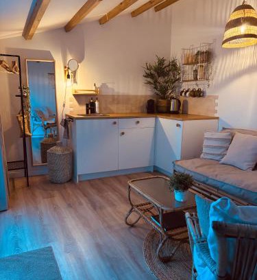Barneveld Bed & Breakfast | Tiny House t Kleine Paradijs