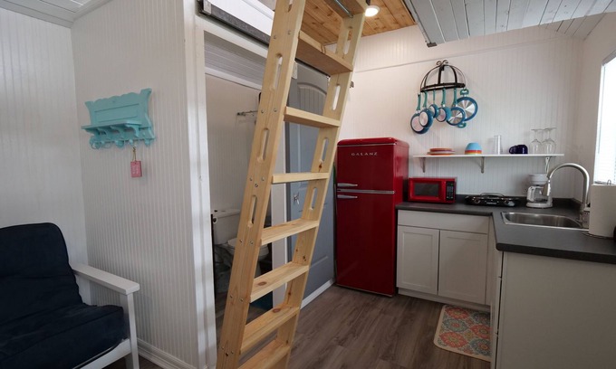 Port Alto House | Tiny House @the Bay in Port Alto, TX