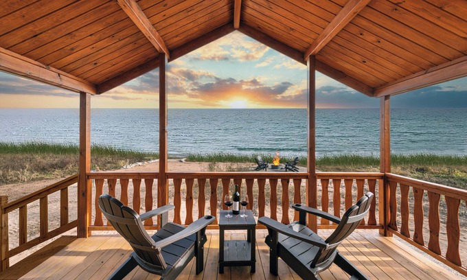 Escanaba Cabin | Tiny Log Cabin on Lake Michigan Shore Full Week Rental