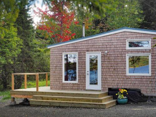 Glenville House | Tiny Loon and Mayfly Tiny House