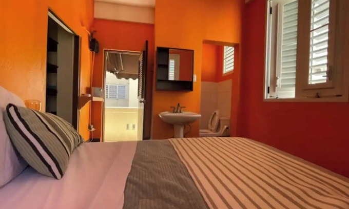Parque Apartment | TINY -one room- Apartment/Beach View/Rooftop Terrace