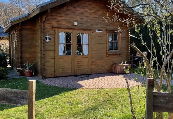 Buddenhagen Apartment | TinyHouse Meereszauber- ruhige Lage, eigener Garten, Grill