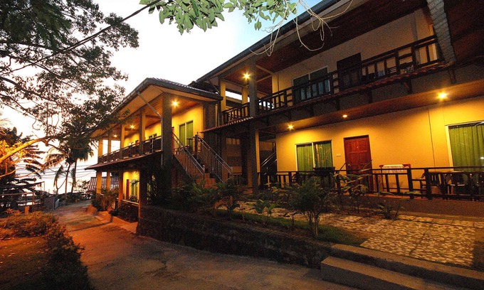 Tioman Island Hotel | Tioman Dive Resort