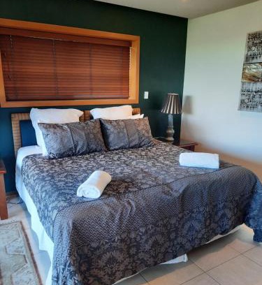 Russell Bed & Breakfast | Titore Lodge