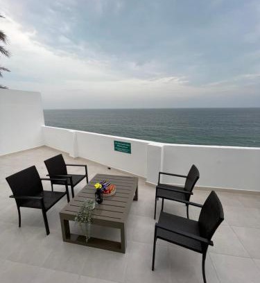 Tiwi Ski Chalet | Tiwi chalet sea view