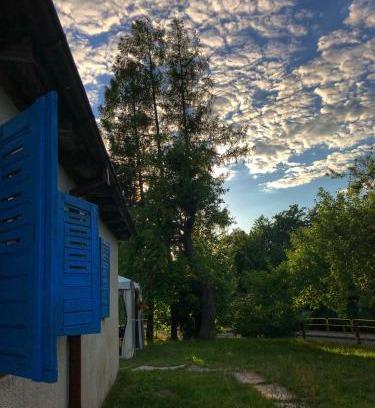 Osie House | Tleniowo