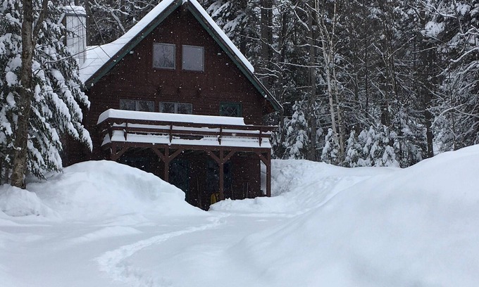 Rangeley Cabin | Tmakwa - You will love this little cabin - and it's sandy beach in the summer