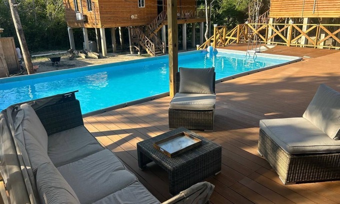 Burrell Boom Bed & Breakfast | TMT Legacy Cabin