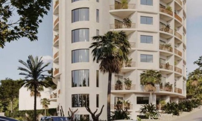 Vlore Apartment | tn5-minutes to the sea! Two-bedroom Apartment with Balcony