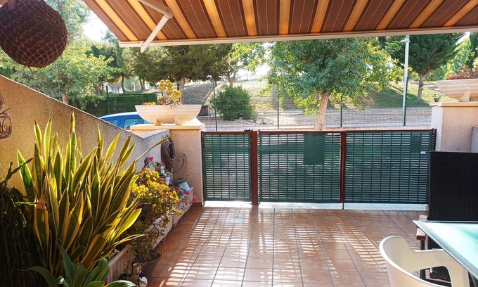 San Pedro del Pinatar House | townhouse in front of the Salinas. WIFI fiber and SMART TV INTERNATIONAL
