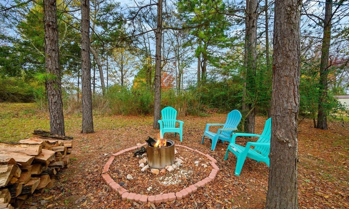 Broken Bow Cabin | To the Moon Cozy Studio for 2