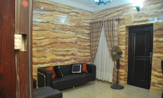 Ikeja House | Tobby Royal Suites