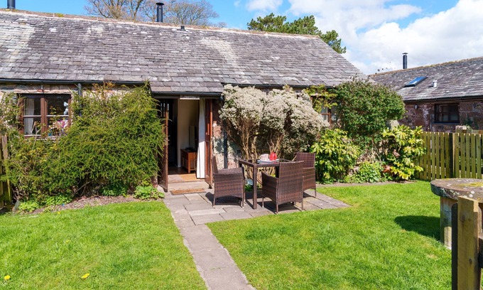 Santon Bridge Cottage | Todd Cottage - Dog-friendly Cottage with garden