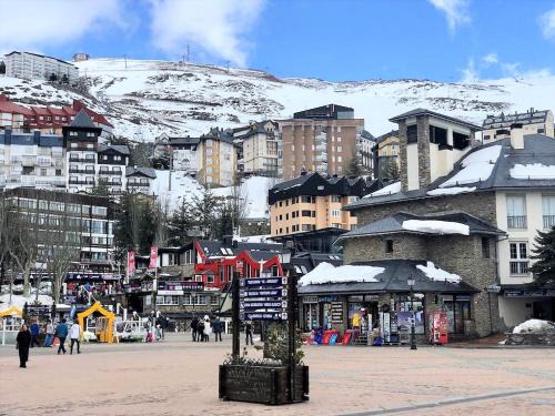 Pradollano Apartment | TODOSIERRANEVADA ZONA BAJA - APARTAMENTOS DE 4 DORMITORIOS - Junto a los Telecabinas