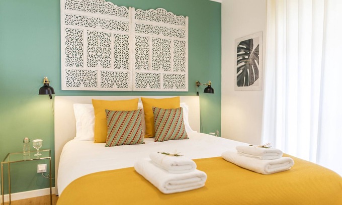 Ponta Delgada Condo | Toi et Moi -City Center Condo + free parking, Yours to Discover