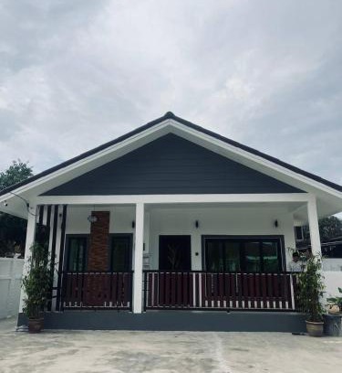 Rambai House | Tok Gawo Guest House