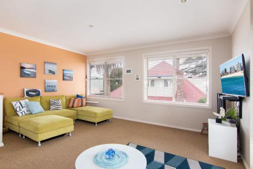 Tuncurry House | Tokelau Townhouse 1