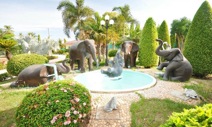 Lop Buri Hotel | Tokyo Hotel