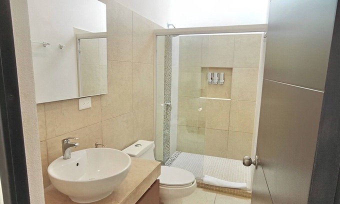 Jacinto Pat Bed & Breakfast | Tomás and Lola House 2 bedrooms
