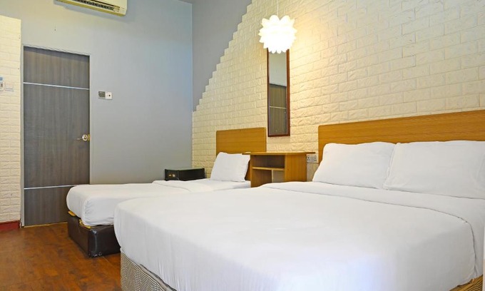 Kudat Hotel | Tommy's Place at Tip Of Borneo