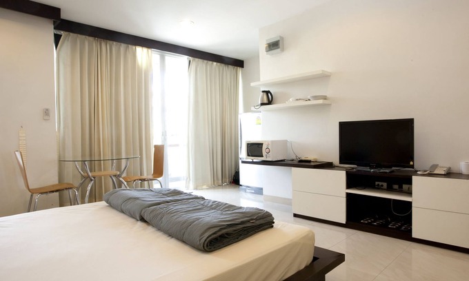 Chom Phon Hotel | Tongtip Place