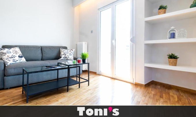 Thissio Apartment | TONI'S 2BD Home for Superman and Superwoman.