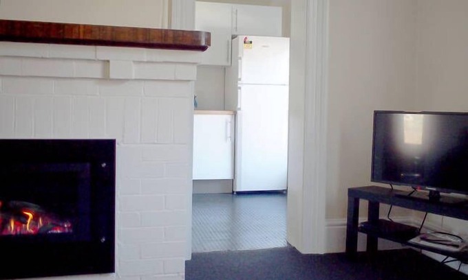 South Hobart Apartment | Toogooloowa about Davey 6