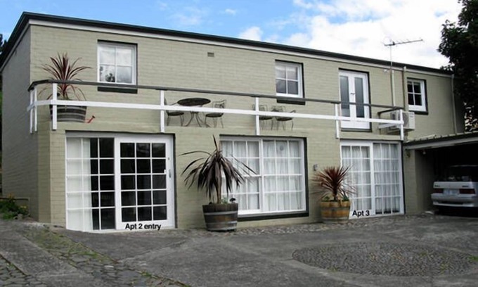 South Hobart Apartment | Toogooloowa about Davey 2