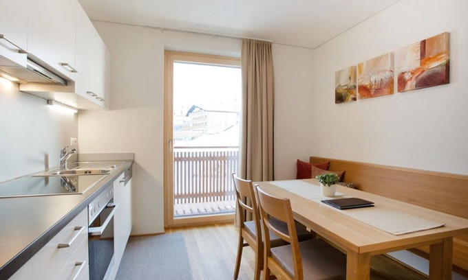 Damuels Apartment | Top B - Apartments Berg 170