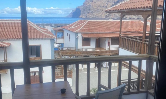 Los Gigantes Apartment | Top location. Apartment with sea view 2 minutes to the beach and marina.
