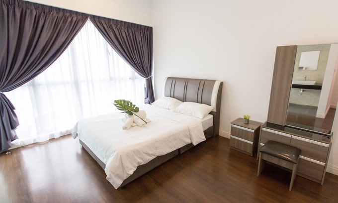 Kuala Lumpur City Centre Apartment | Top facilities+city view+free KLCC shuttle bus