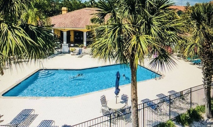 Seminole Condo | Top-Floor Coastal Condo - 2BR 2BA, Pool & Pickleball, Near Beach,Gated Community