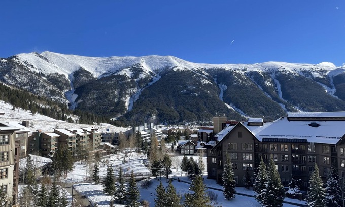 Copper Mountain Condo | TOP FLOOR corner condo in Prime Center Village with Amazing Mountain Views